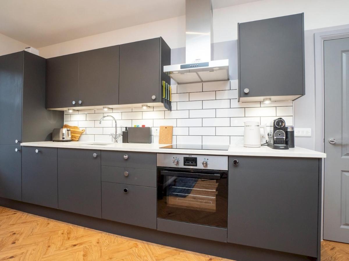 Pass The Keys Stunning 2 Bed Retreat In The Heart Of Bath Apartment Exterior photo